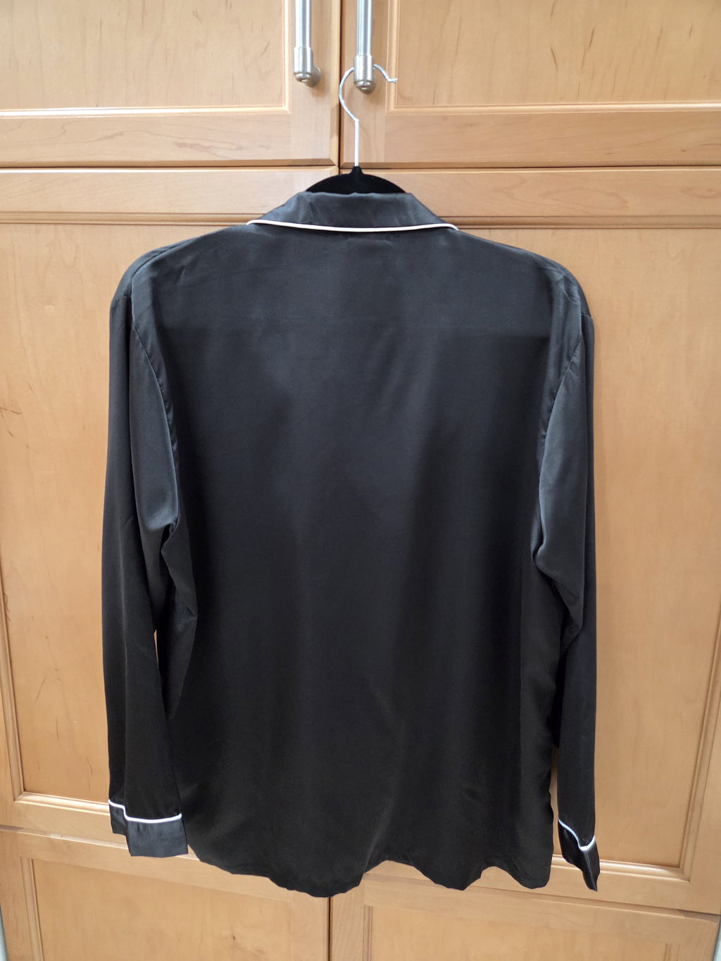 Silk-Like Comfy Black Pajamas