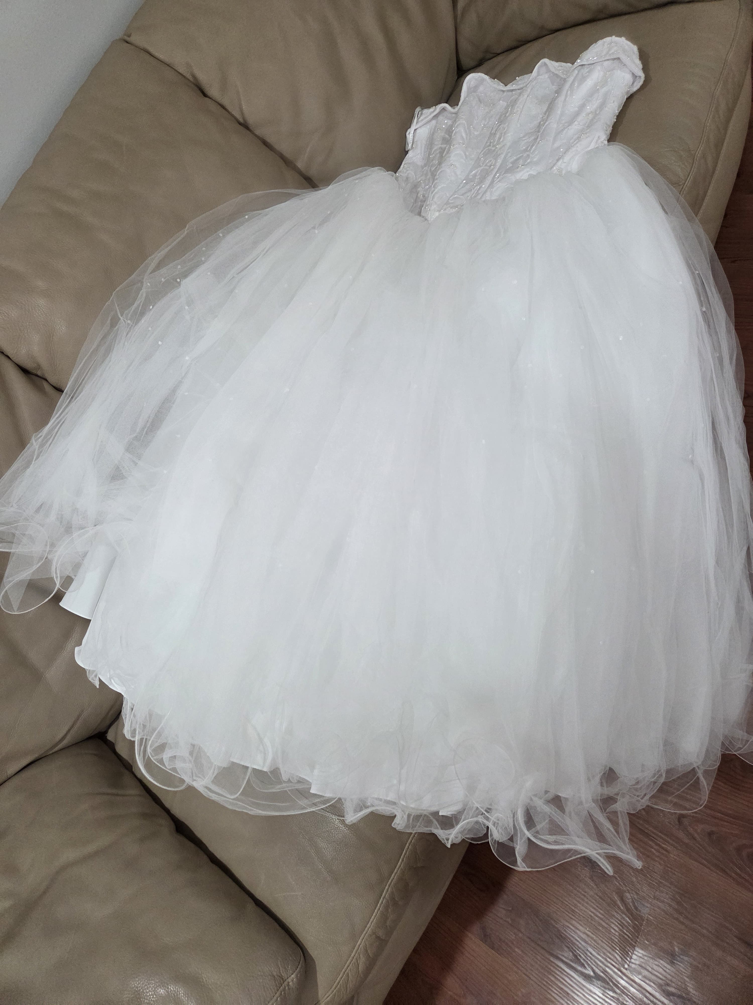Beautiful White Wedding dress